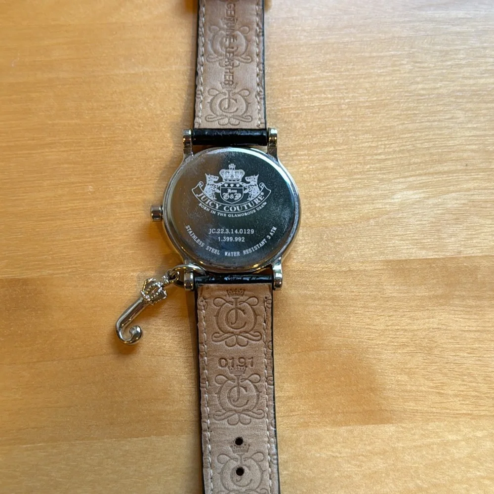 💖🖤Juicy couture leather & stainless steel black watch, pink face! Like new! - Picture 6 of 11